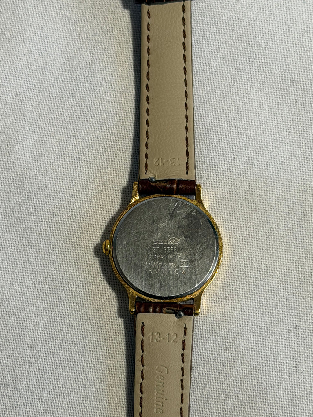 1998 Unisex Dress Watch